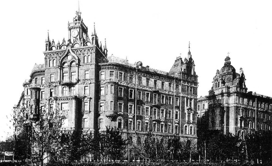 Здание страхового общества Россия на Сретенском бульваре