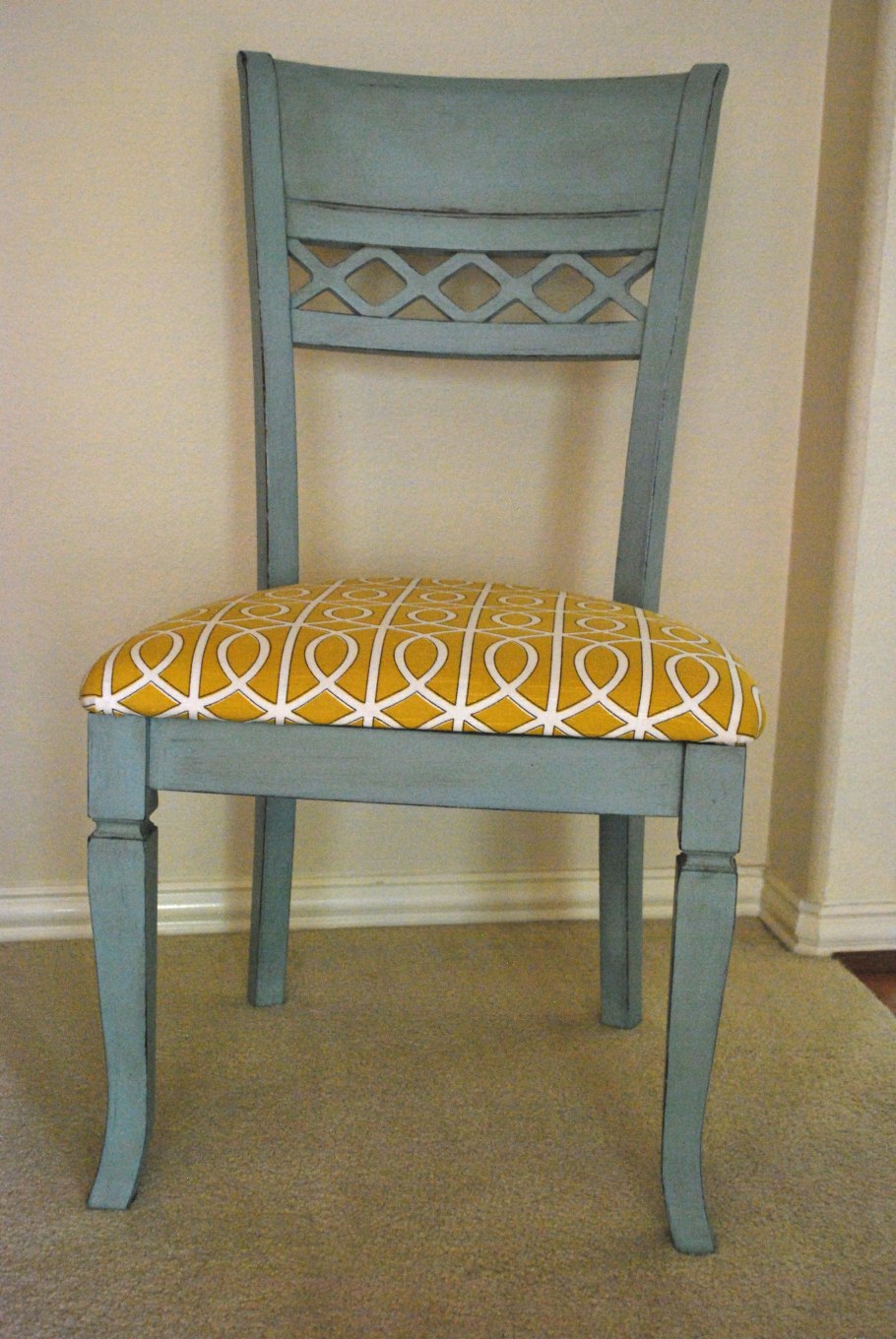 Реставрируем старый стул