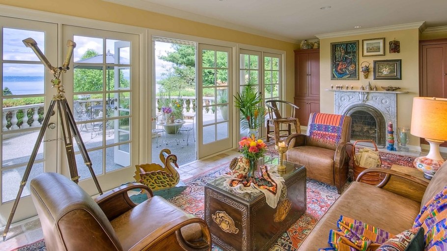 Гостиная с выходом в сад