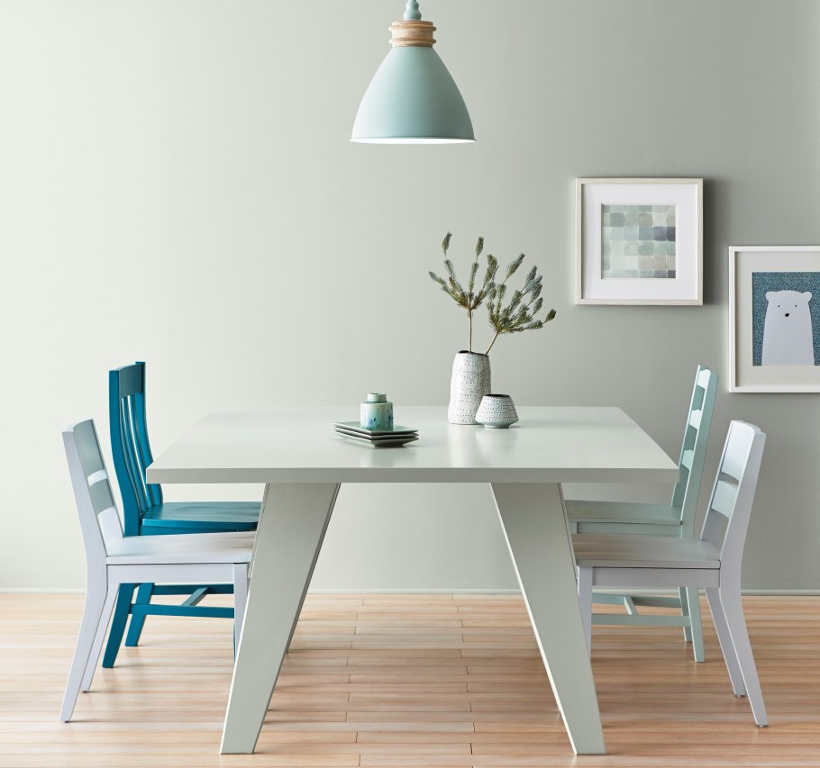 Шалфейный цвет в интерьере кухни