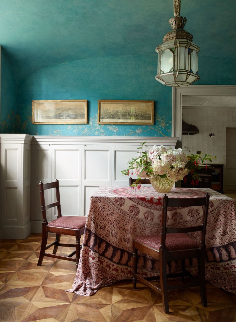 Интерьеры Англии 19го века Холл-Плэйс