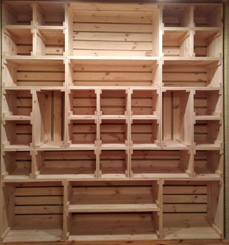 Стеллаж деревянный