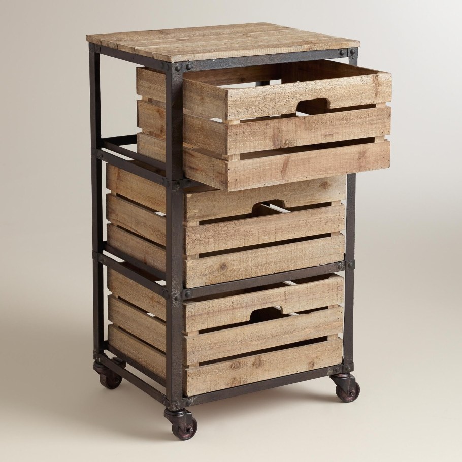 Комод на колесиках