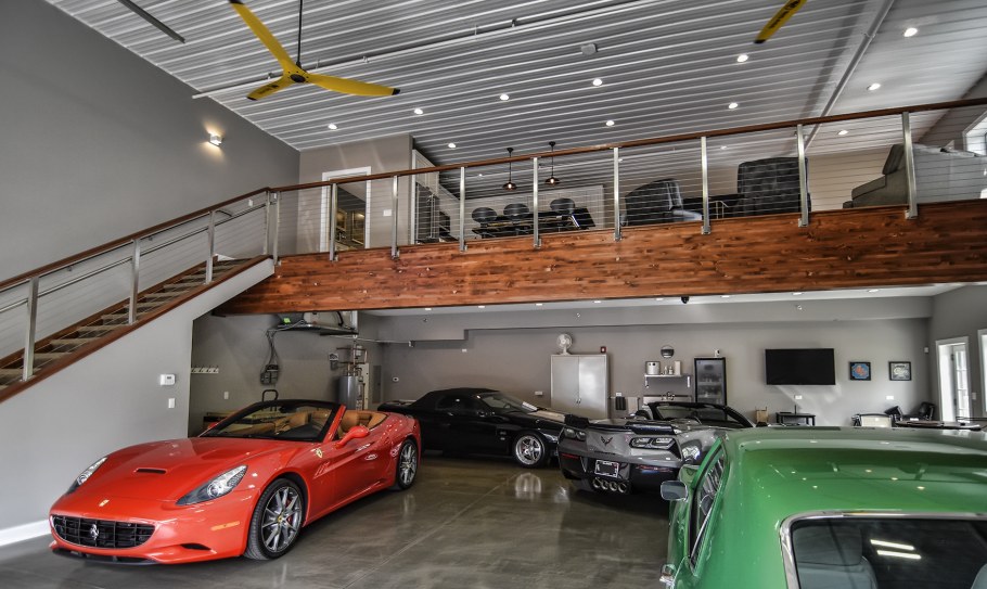 Красивый гараж