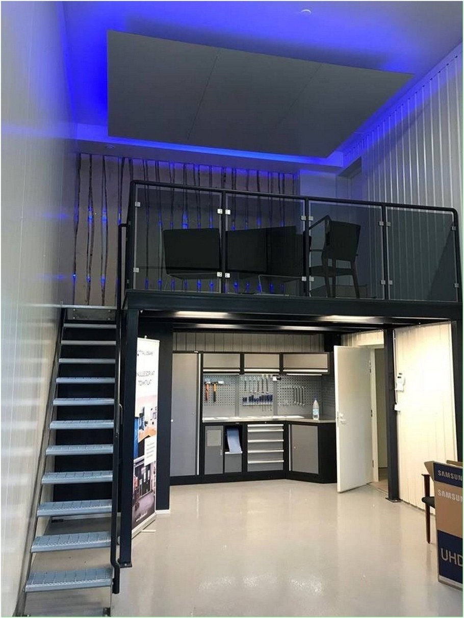 Двухэтажный гараж