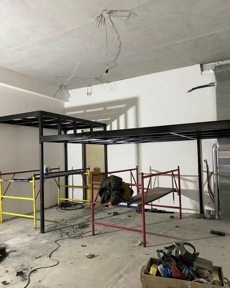 Антресольный этаж из металла