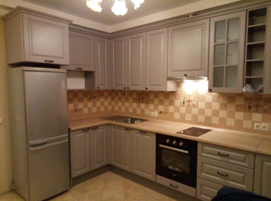 Кухня угловая бежевая