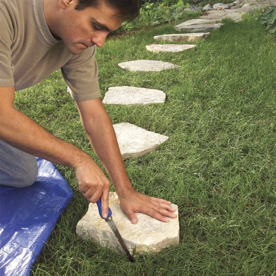 Садовая дорожка из пакетов с цементом