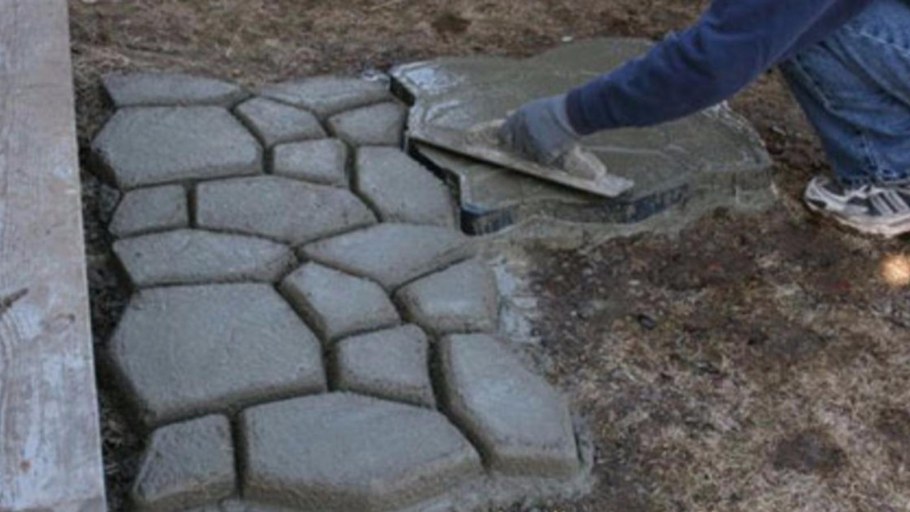 Дорожка под дикий камень из бетона