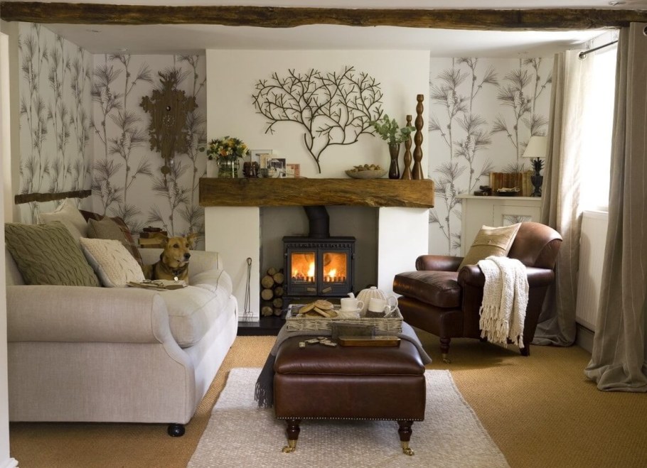 Декор стены в гостиной