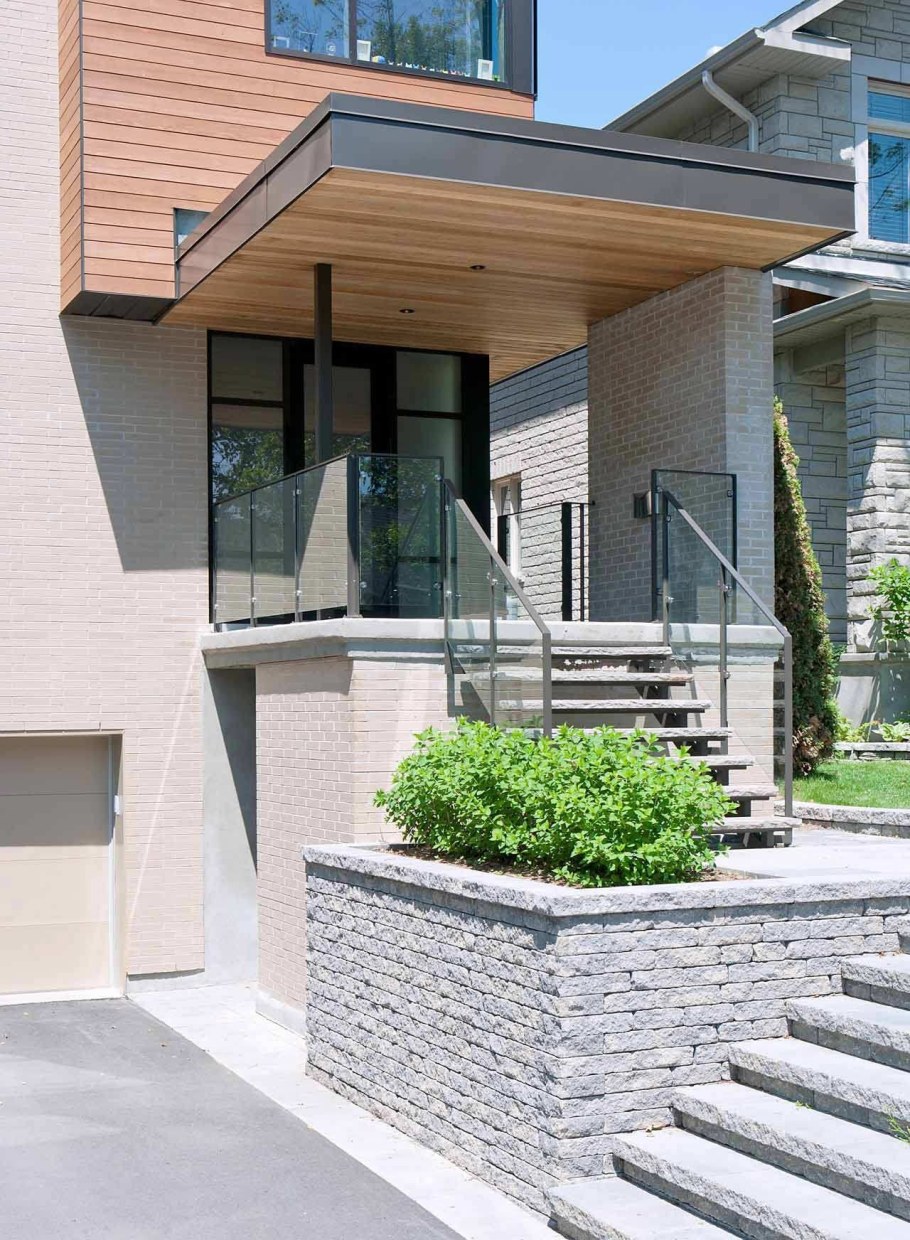 Крыльцо к дому