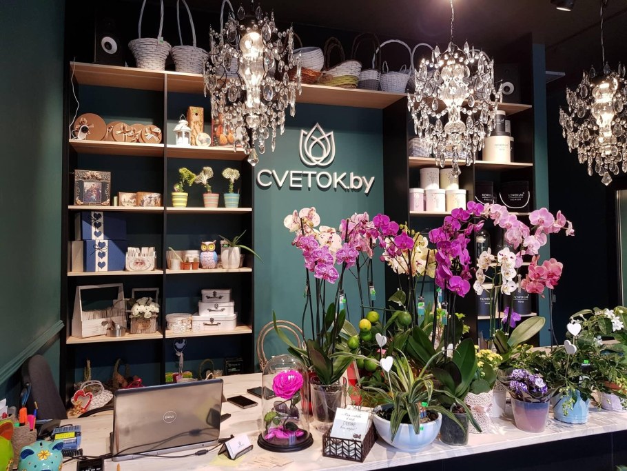 Стильный цветочный магазин