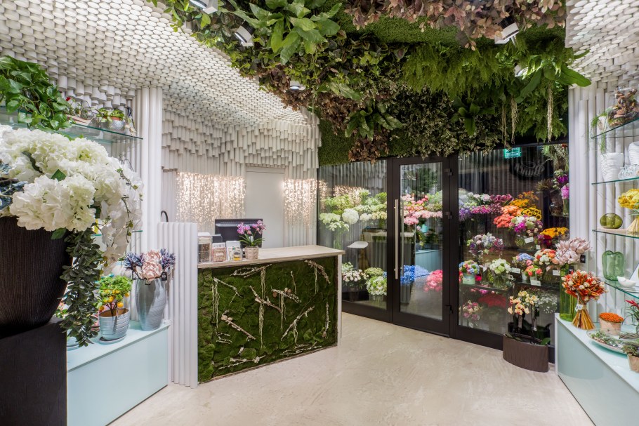 Витрина цветочного магазина