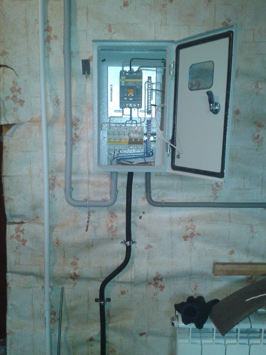 Электрический щит в гараж