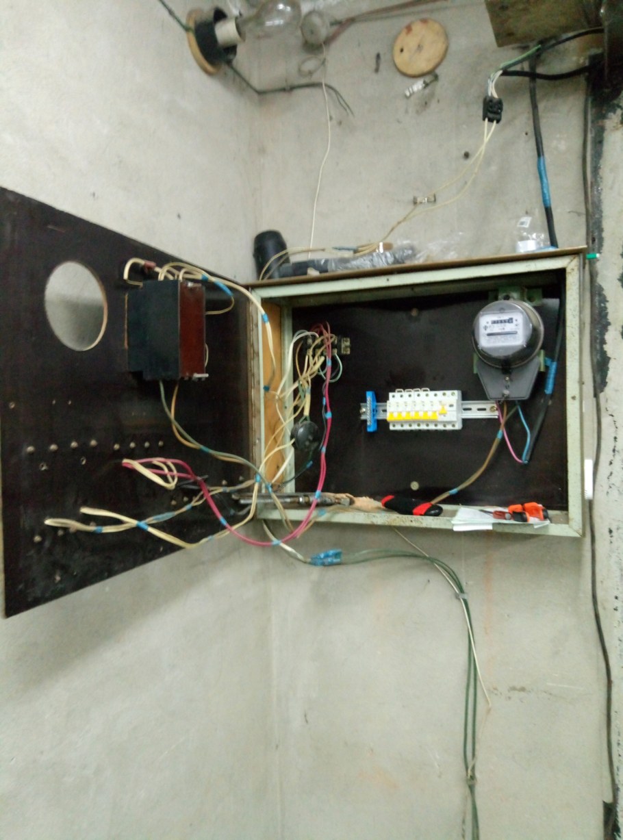 Электрощиток в гараж