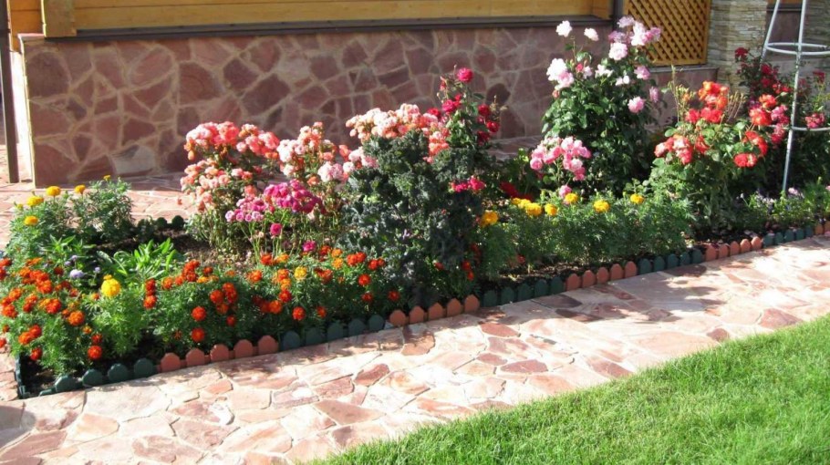 Цветник розарий розарий цветник