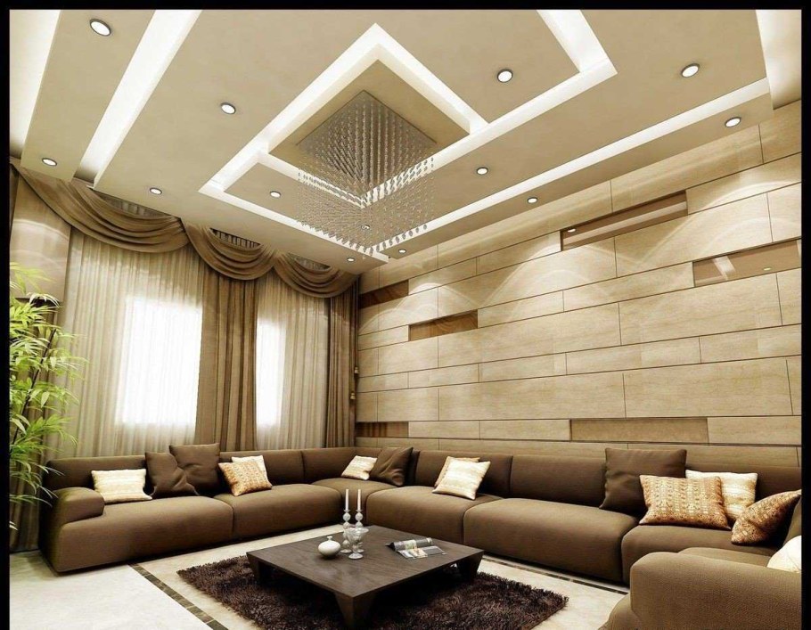 Красивый потолок в зале