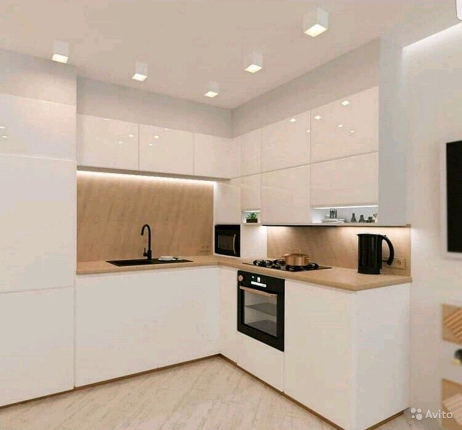 Кухня светлая угловая современная