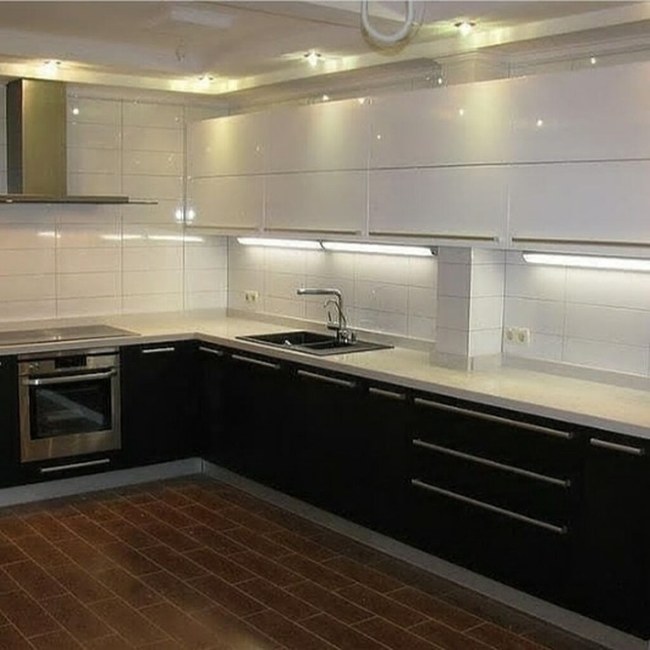 Кухонный гарнитур угловой современный