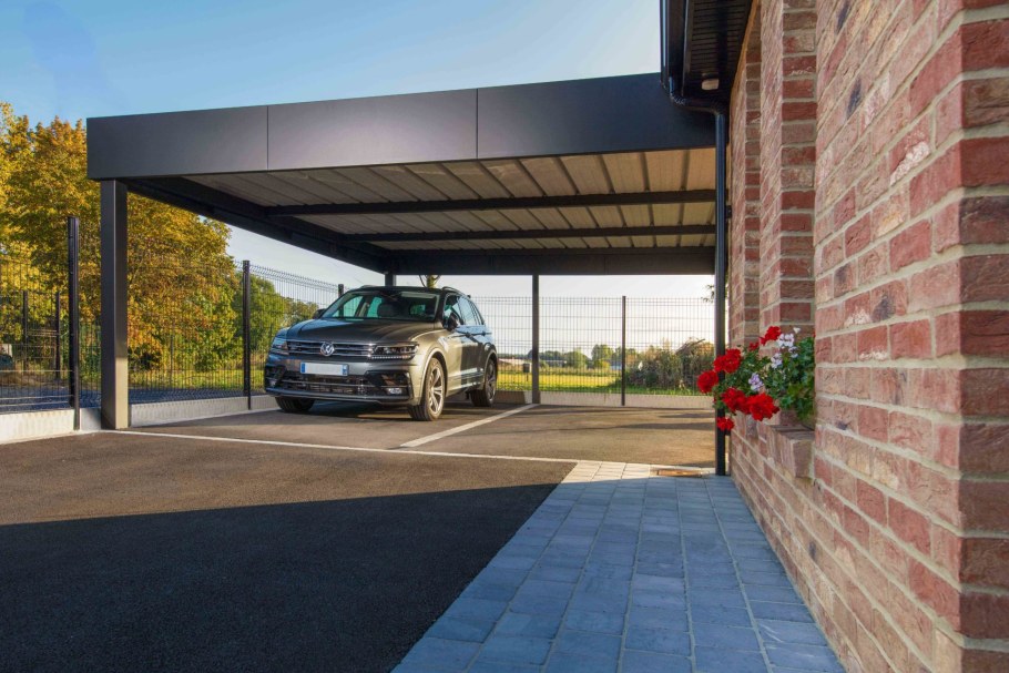 Современный навес для машины