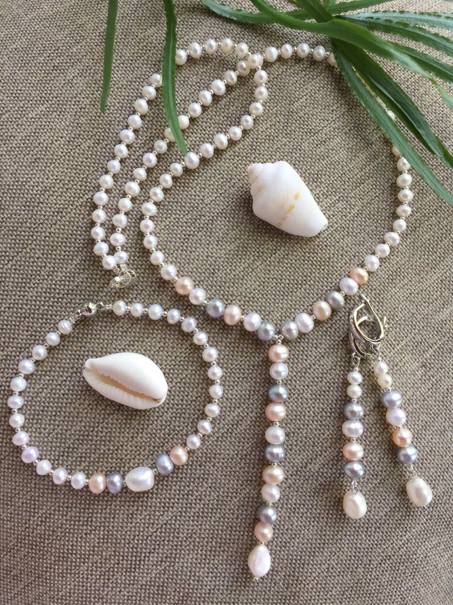 Бусы из разноцветного жемчуга