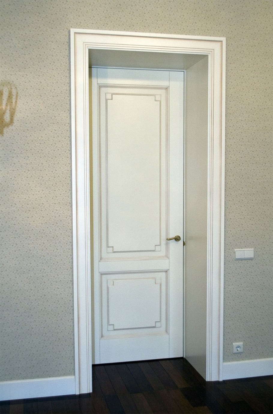 Доборы и наличники на межкомнатные двери