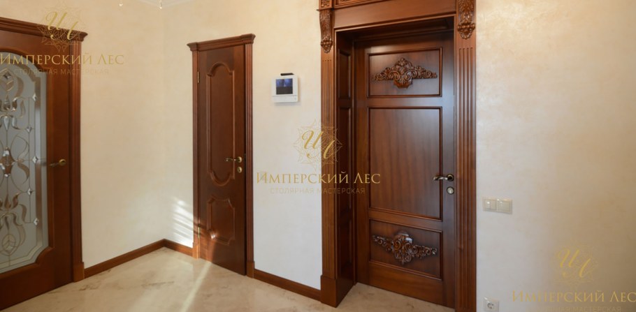 Двери с добором в интерьере