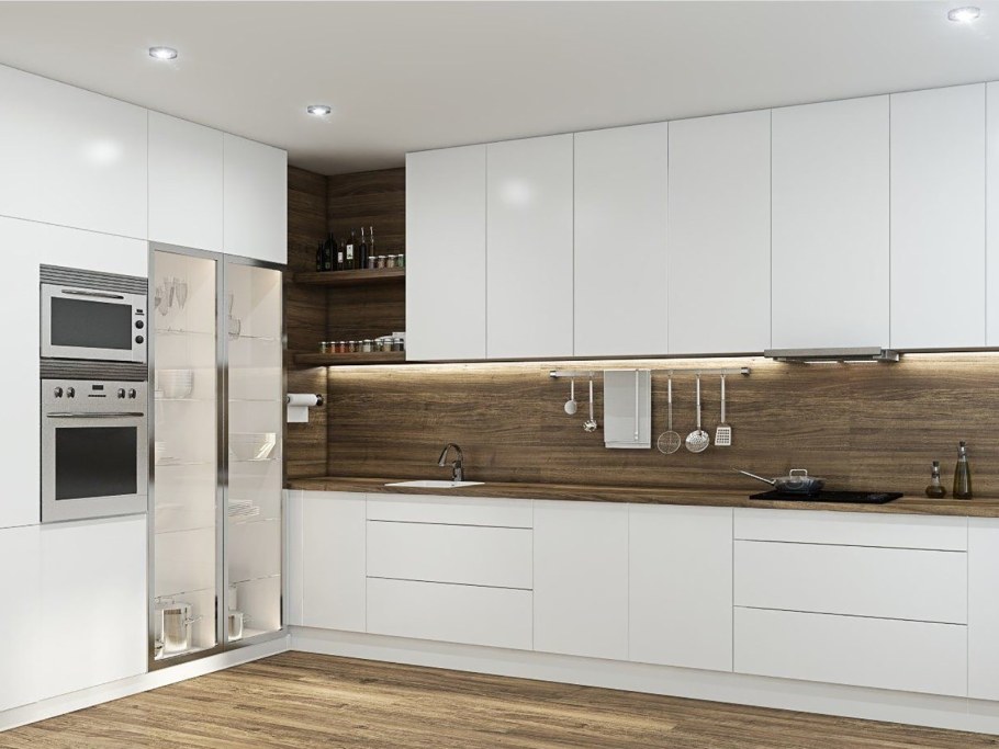 Кухня белый с деревом современная