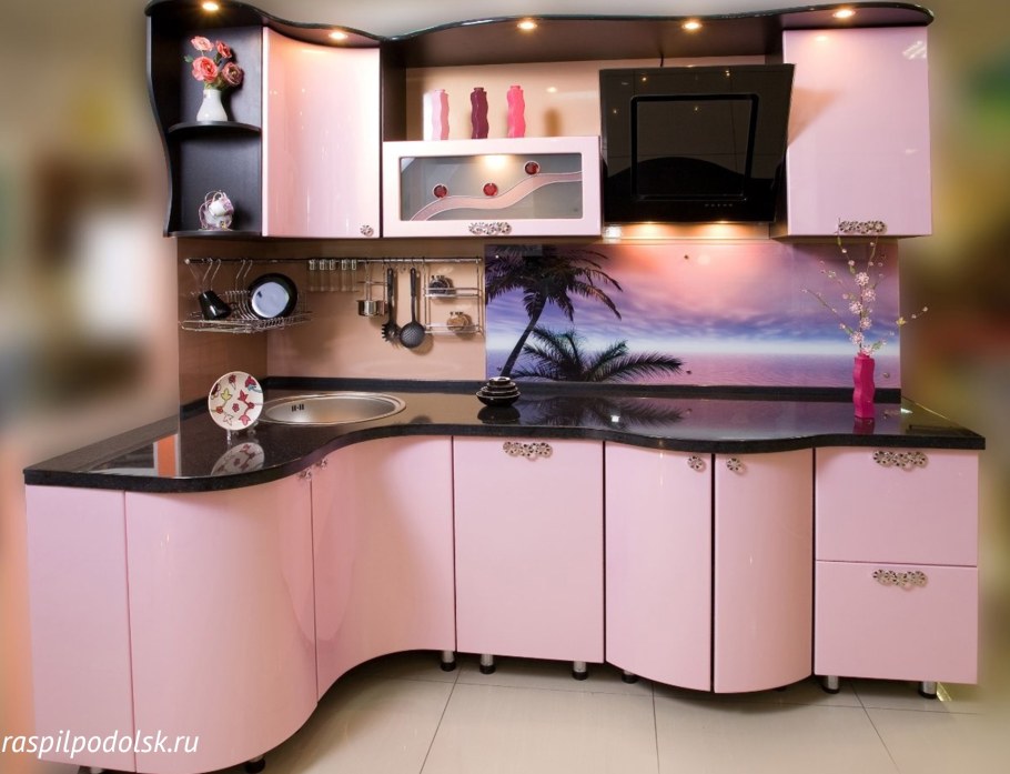 Кухонный гарнитур с радиусными фасадами