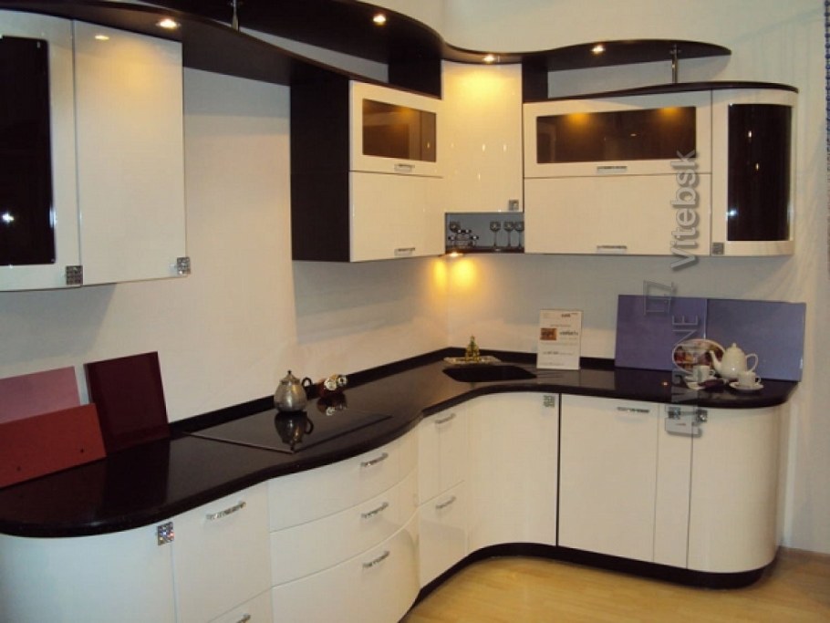 Кухонный гарнитур с радиусными фасадами