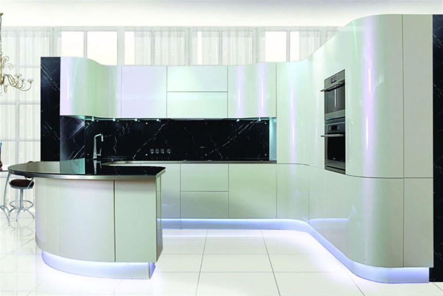 Кухонный гарнитур с радиусными фасадами
