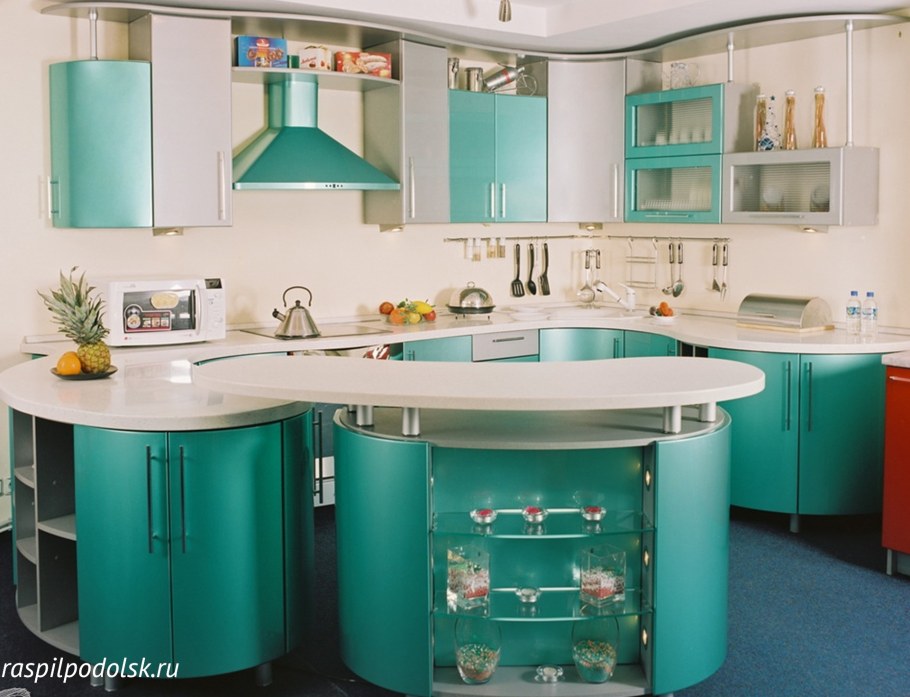 Кухонный гарнитур с радиусными фасадами