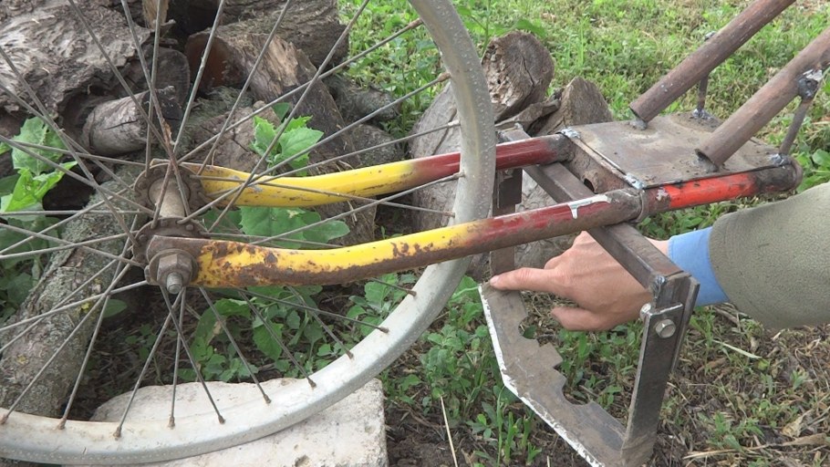 Ручной культиватор Батрак