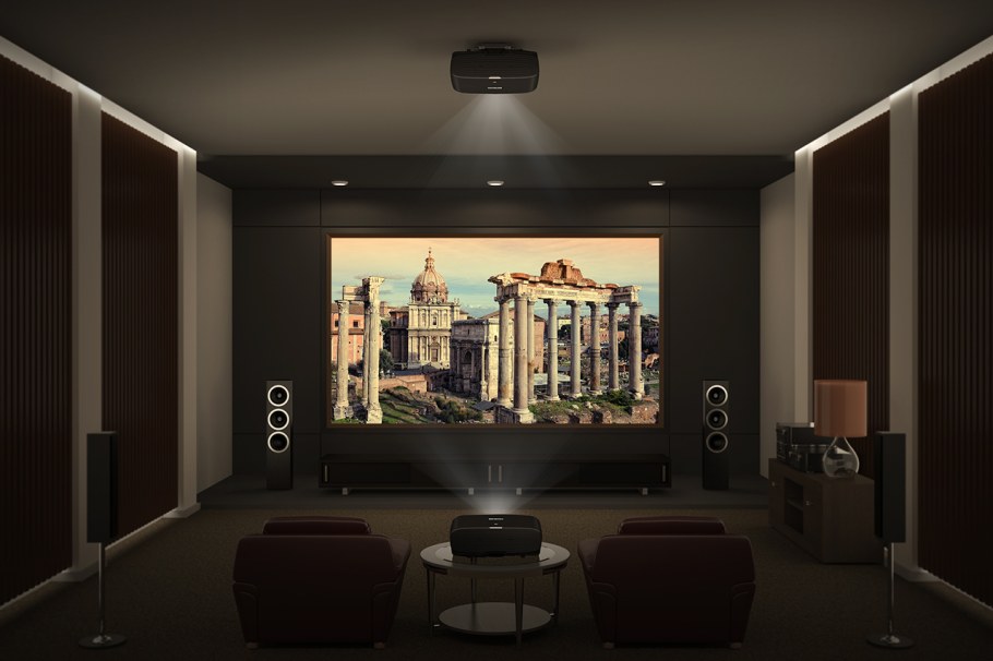 Домашний кинотеатр с проектором и экраном