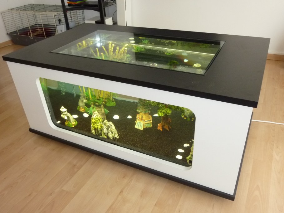 Журнальный столик под аквариум