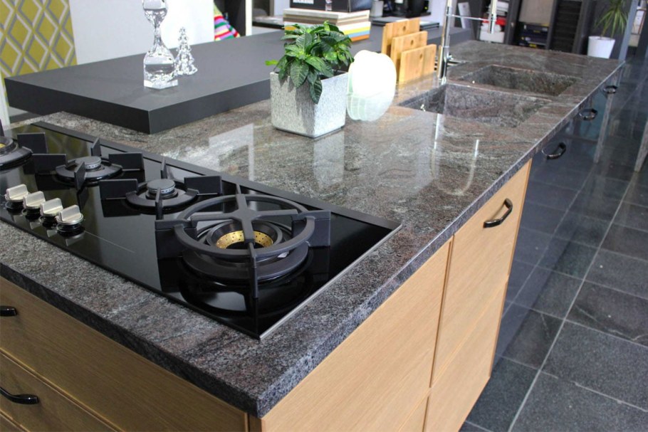 Кухонная столешница из камня