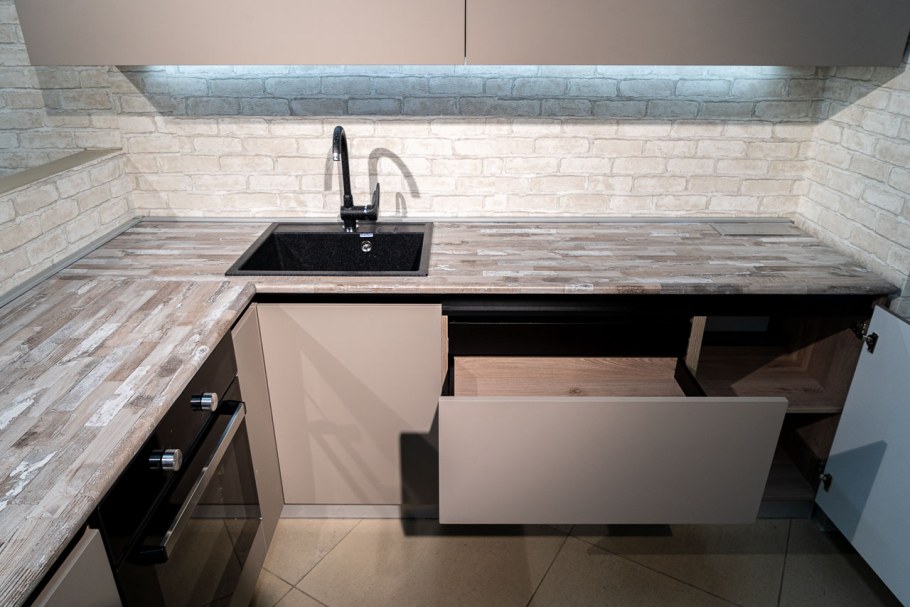 Скиф 39 канадская Хижина столешница