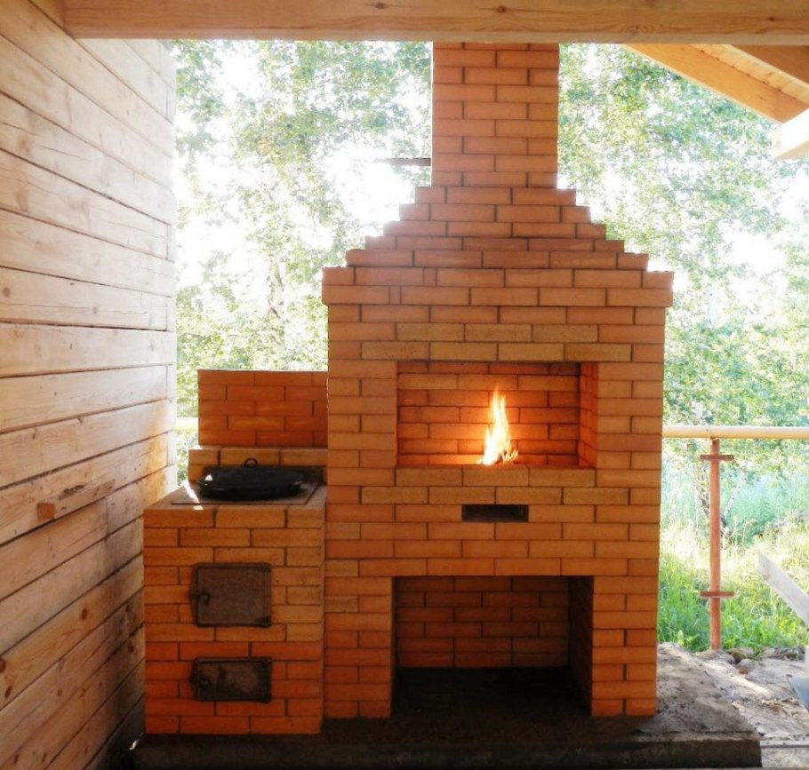 Мангал из кирпича