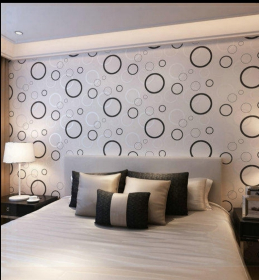 Обои круги в интерьере гостиной