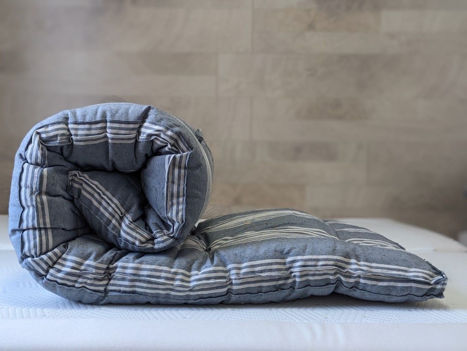 Чехол для ватных матрасов фото