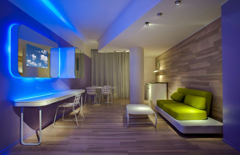 Хай тек интерьер