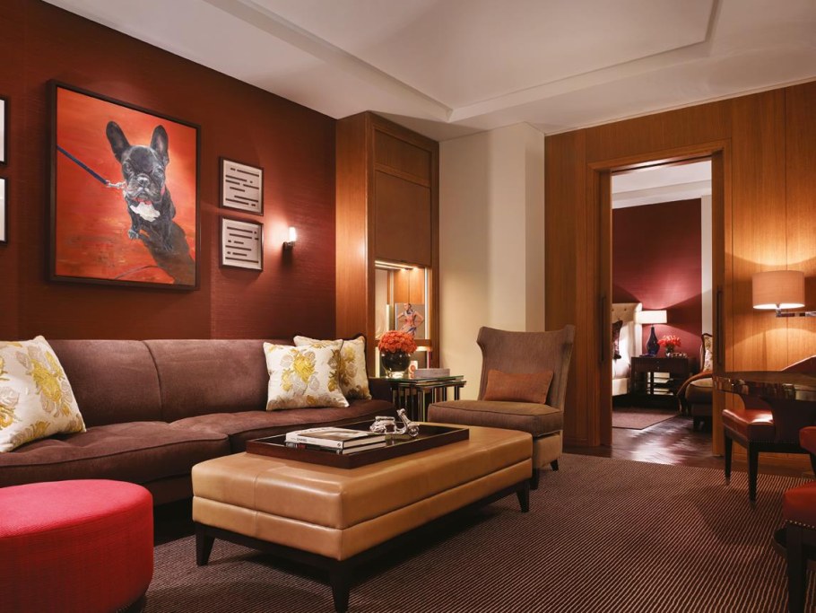 Коричневый интерьер