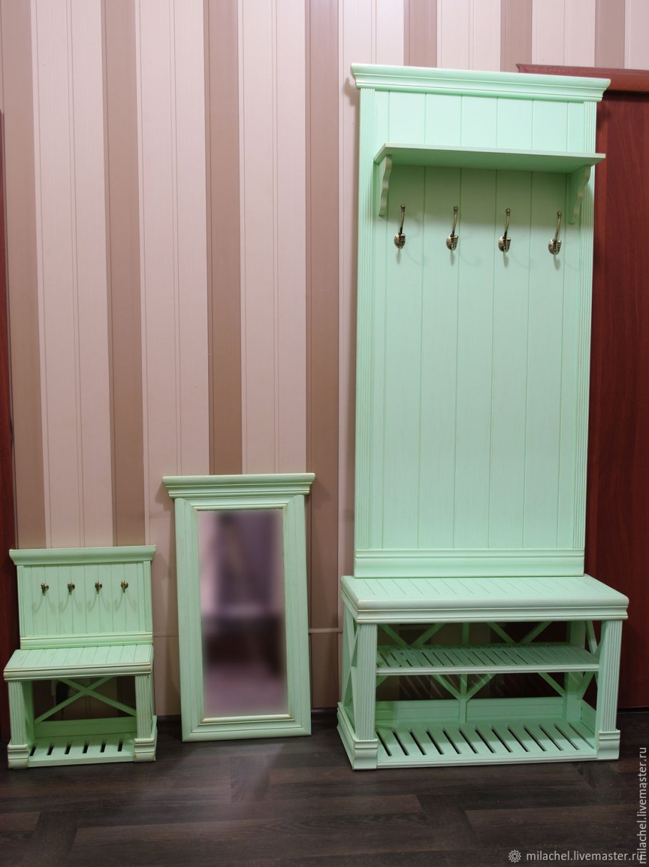 Удобная прихожая для детей