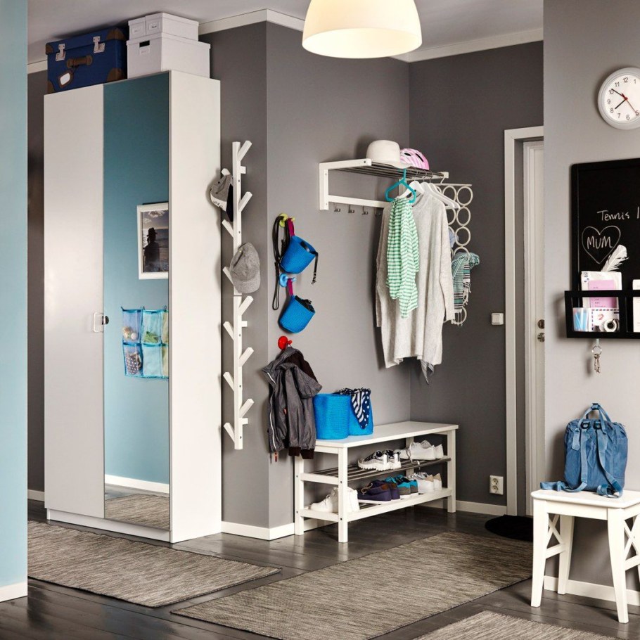 Икеа ЧУСИГ прихожая белая