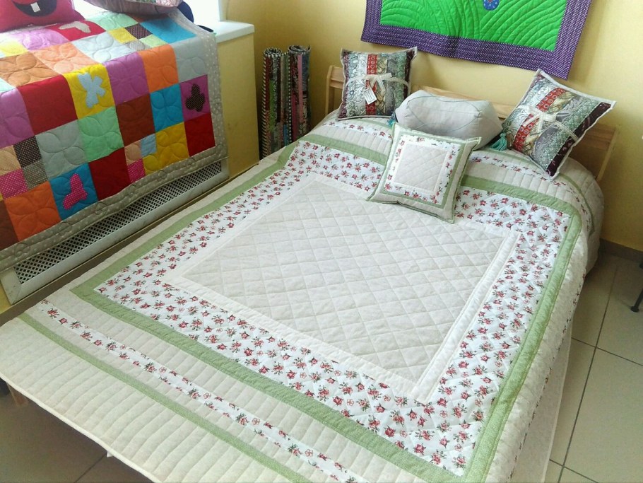 Лоскутное покрывало на кровать