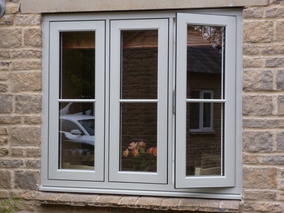 Окна Рехау антрацитово серый