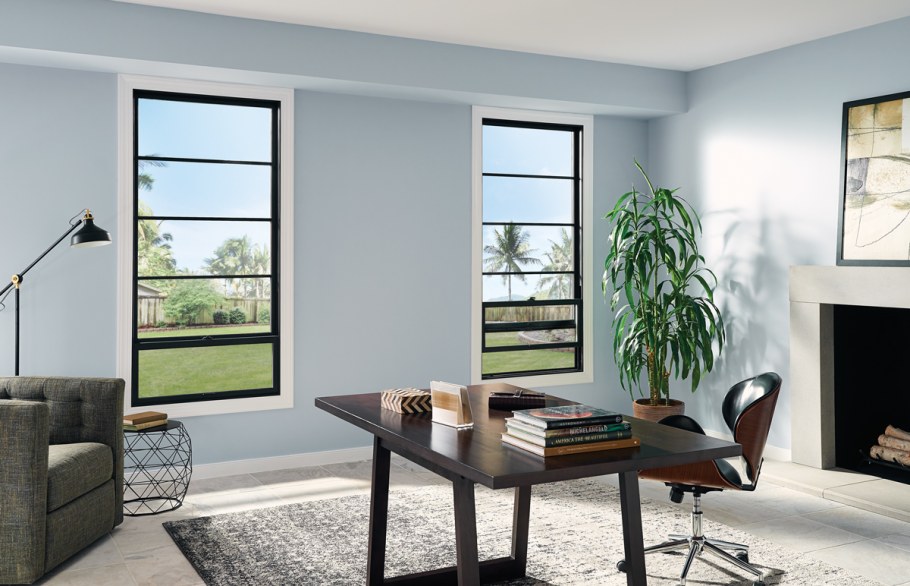 Черные оконные рамы в интерьере