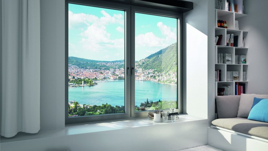 Алюминиевое окно 1350x2100 мм.