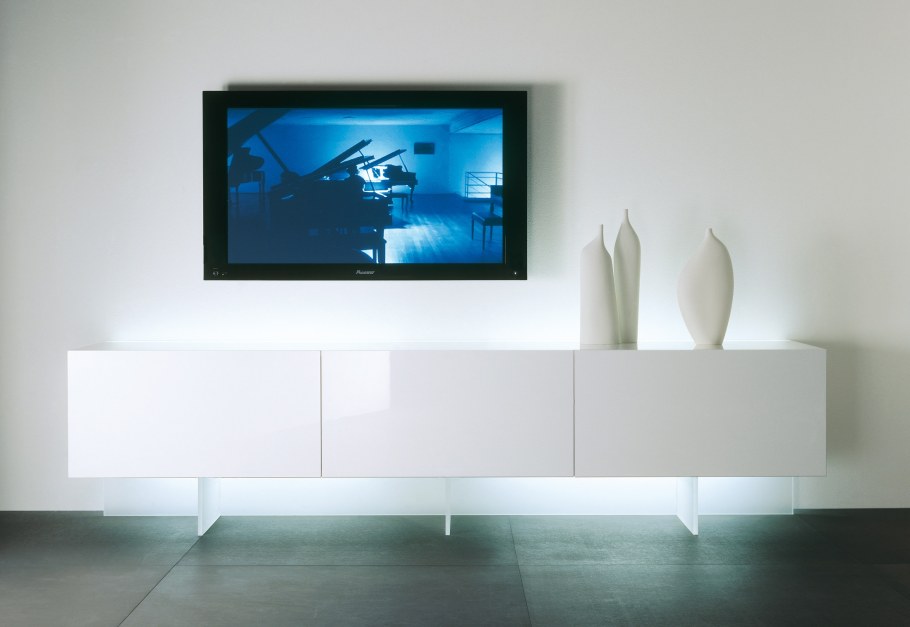 Консоль под телевизор
