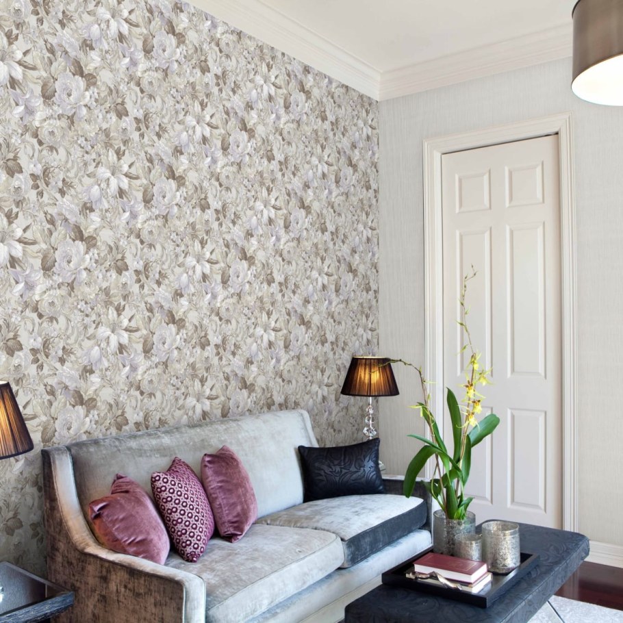 Обои из Леруа в интерьере гостиной
